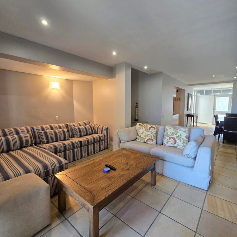 To Let 2 Bedroom Property for Rent in Oubaai Western Cape